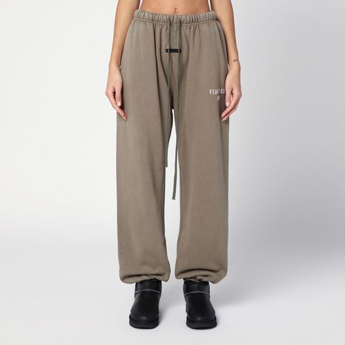 Military jogging trousers with logo - Fear of God Essentials - Modalova