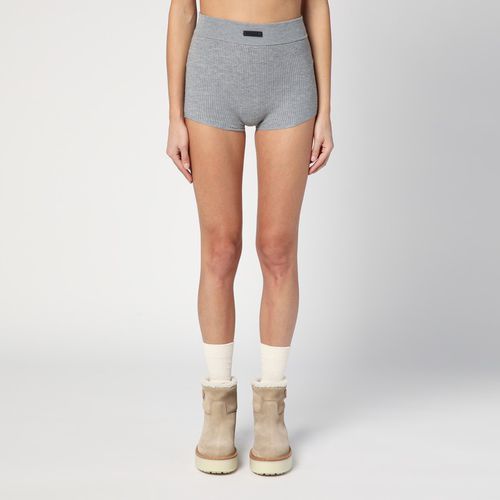 Graue Shorts mit Honeycomb-Struktur - Fear of God Essentials - Modalova