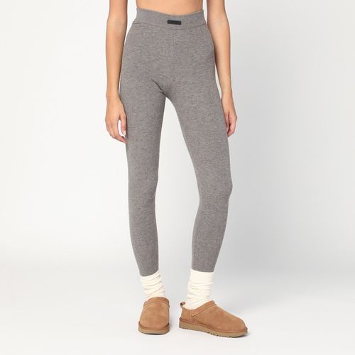Ribbed grey leggings - Fear of God Essentials - Modalova