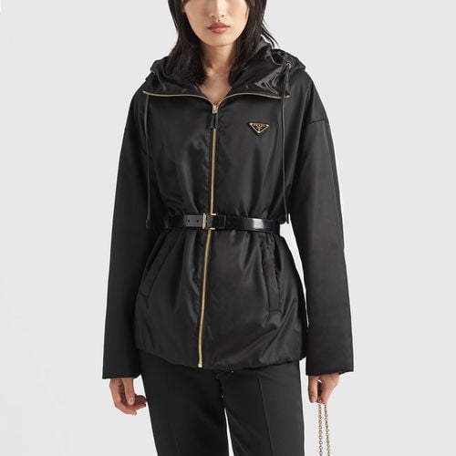 Schwarze Re-Nylon Jacke mit Gürtel - Prada - Modalova