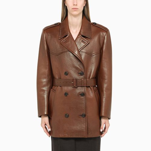 Short double-breasted coat in tobacco-coloured leather - Prada - Modalova