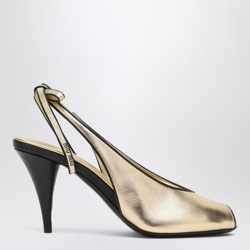 Slingback-Pumps aus platinfarbenem Nappaleder - Miu Miu - Modalova
