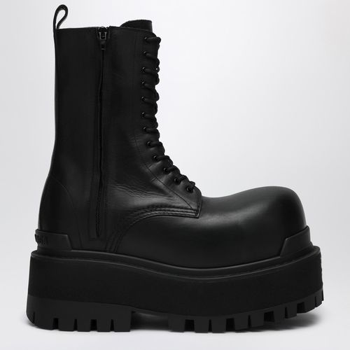 Giant platform boot in black - Balenciaga - Modalova