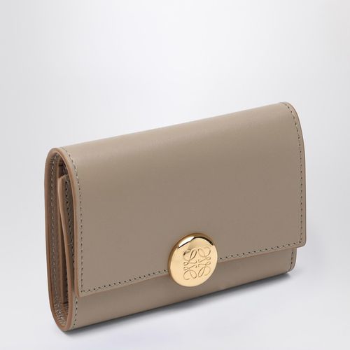 Sand coloured Pebble small wallet - Loewe - Modalova