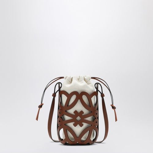 Bucket Bag Anagram mit Cut-out-Details aus braunem Leder - Loewe - Modalova