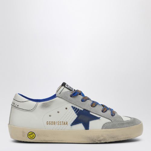 Sneaker Super-Star aus blauem Leder und eisfarbenem Wildleder - Golden Goose - Modalova