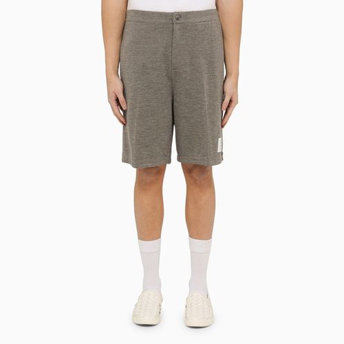 Grey bermuda shorts in virgin wool - Thom Browne - Modalova