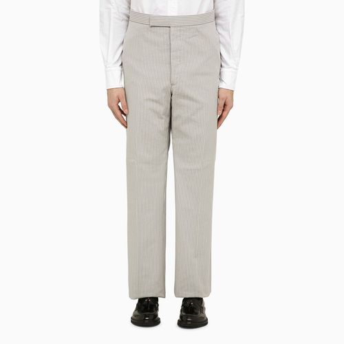 Pantalone gessato grigio chiaro - Thom Browne - Modalova