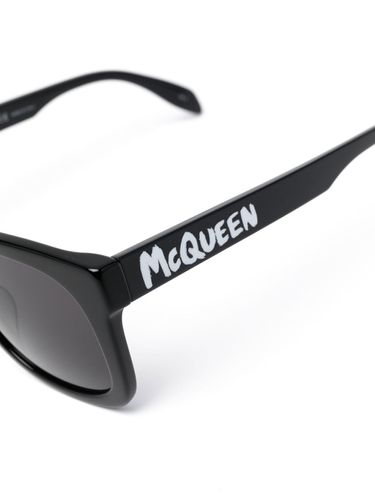 Gafas de sol con montura cuadrada y logo - Alexander McQueen - Modalova