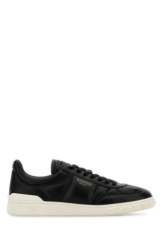 Black Leather Upvillage Sneakers - Valentino Garavani - Modalova