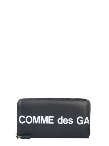 Huge Logo Print Wallet - Comme des Garçons - Modalova