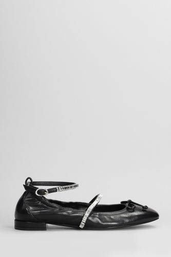 Stefanie Ballet Flats In Leather - Stuart Weitzman - Modalova