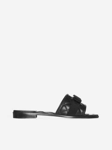 Love Cq Quilted Leather Flat Sandals - Ferragamo - Modalova