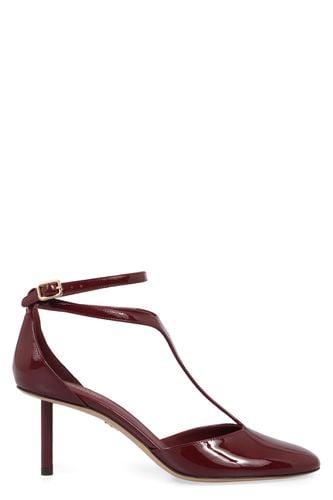 T-strap Patent Leather Pumps - Ferragamo - Modalova