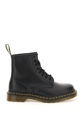 Smooth Leather Combat Boots - Dr. Martens - Modalova