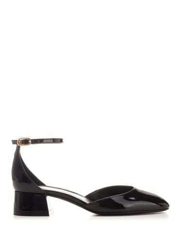 Stuart Weitzman Bria 35 Strap Pump - Stuart Weitzman - Modalova