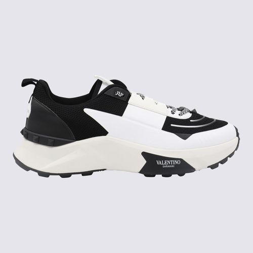 Black And White Sneakers - Valentino Garavani - Modalova