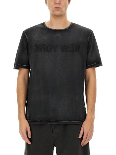 Garment-dyed New York T-shirt - Helmut Lang - Modalova