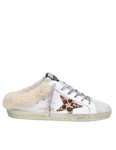 Super Star Leather Sabot With Spotted Star - Golden Goose - Modalova