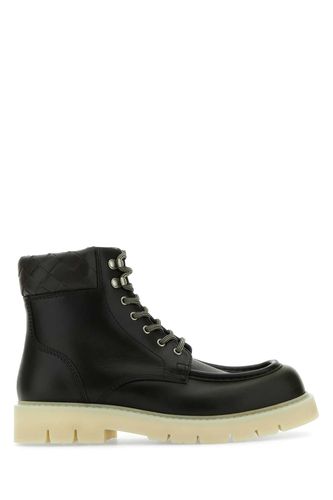 Two-tone Leather Haddock Ankle Boots - Bottega Veneta - Modalova