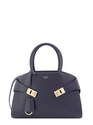 Ferragamo Hug S Handbag - Ferragamo - Modalova