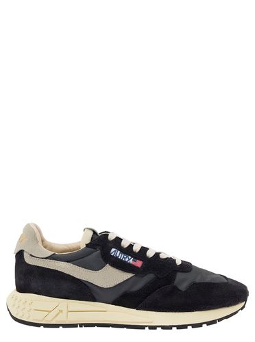 Reel Wind Low Top Sneakers With Logo Detail In Suede Man - Autry - Modalova