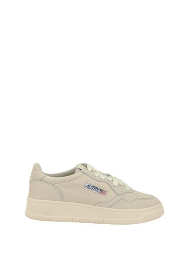 Autry Medalist Low Sneakers - Autry - Modalova