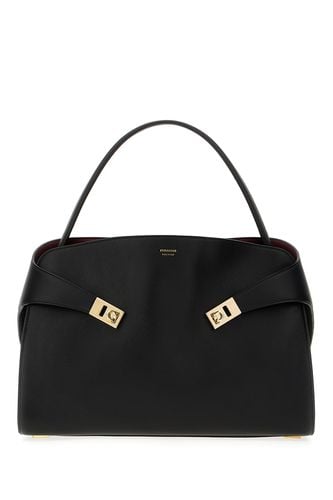 Ferragamo Black Leather Hug Handbag - Ferragamo - Modalova