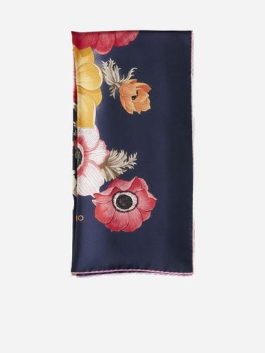 Ferragamo Anemones Print Silk Scarf - Ferragamo - Modalova