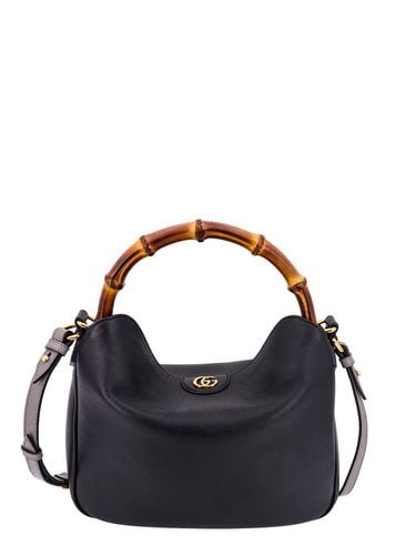 Gucci Diana Medium Shoulder Bag - Gucci - Modalova