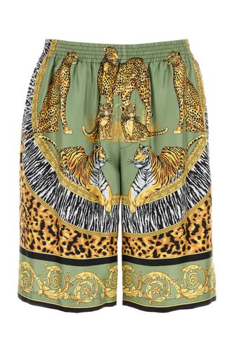 Versace Printed Silk Bermuda Shorts - Versace - Modalova