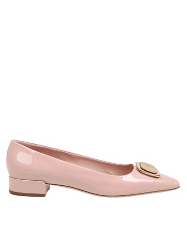 Venera Ballerina In Pink Paint Leather - Ferragamo - Modalova