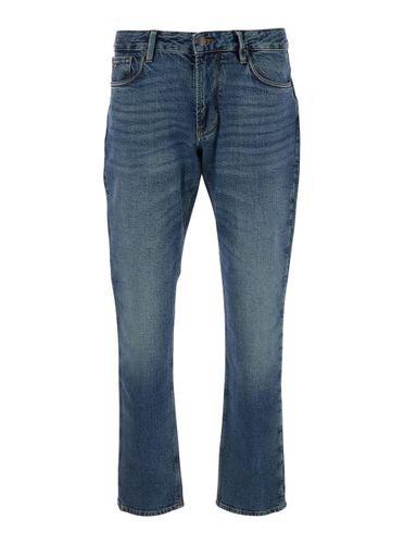 Jeans With Belt Loops And Logo Patch On The Rear In Denim Man - Emporio Armani - Modalova