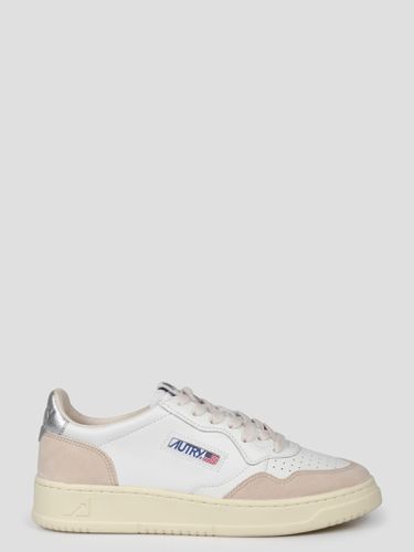 Autry Medalist Low Sneakers - Autry - Modalova