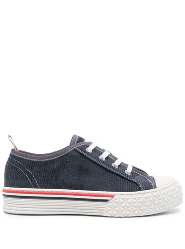 Sneakers collegiate Low Top Trainer In Pelle - Thom Browne - Modalova