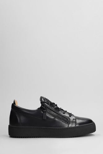 Frankie Sneakers In Leather - Giuseppe Zanotti - Modalova