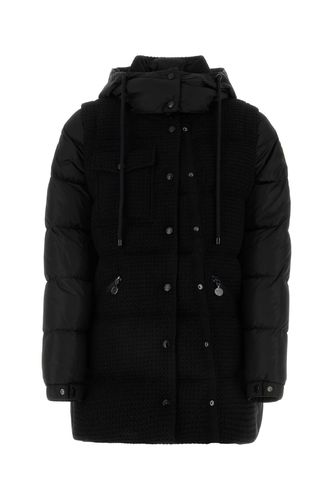 Black Nylon Artigny Down Jacket - Moncler - Modalova