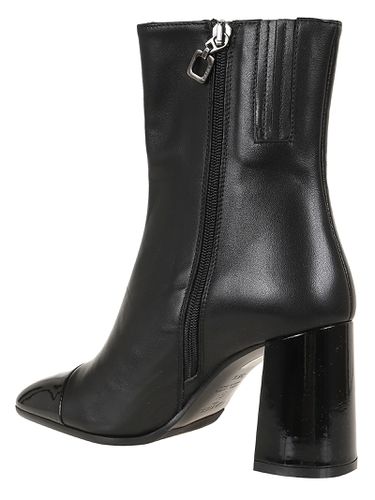Nappa Patent Leather Ankle Boots - Carel - Modalova