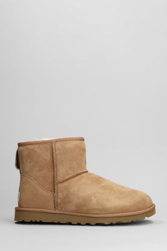 Classic Mini Low Heels Ankle Boots In Leather Color Suede - UGG - Modalova