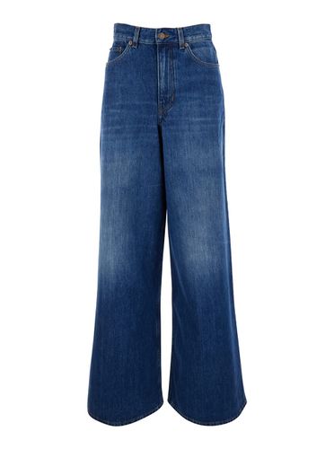 High Waist Wide Jeans With Logo Patch In Denim Woman - Chloé - Modalova