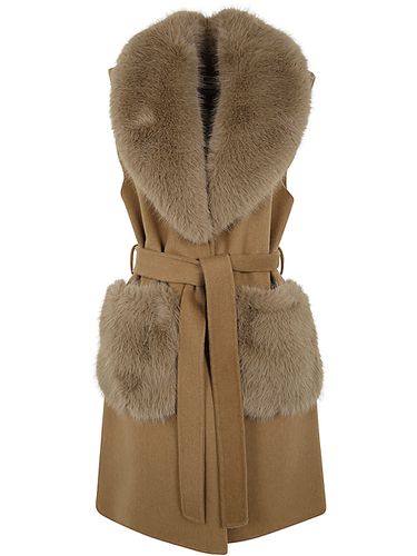 Waistcoat Fur Neck And Pockets - Betta Corradi - Modalova