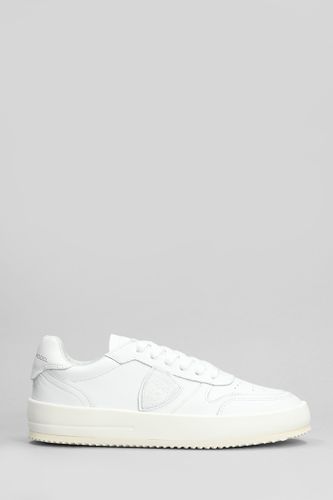 Nice Low Sneakers In Leather - Philippe Model - Modalova