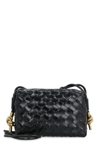 Mini Loop Leather Crossbody Bag - Bottega Veneta - Modalova