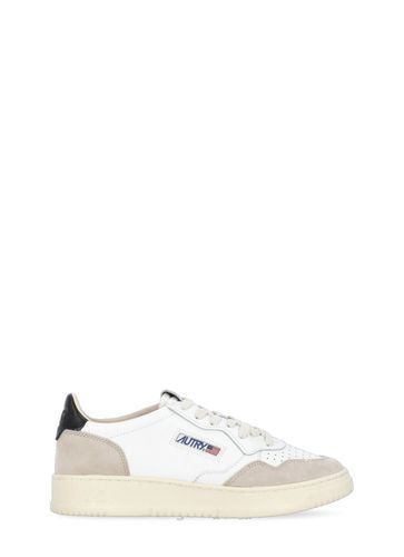 Autry Medalist Low Sneakers - Autry - Modalova