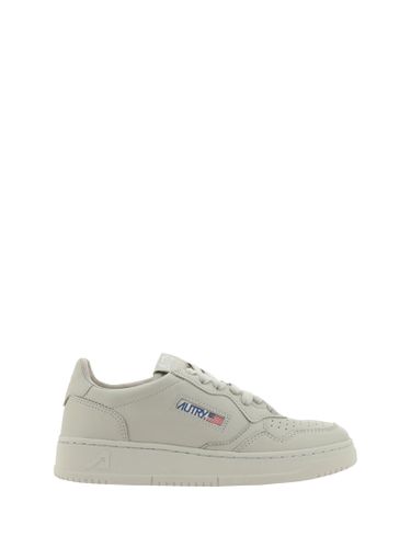 Autry Medalist Low Sneakers - Autry - Modalova