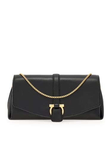 Ferragamo Shoulder Bag With Flap - Ferragamo - Modalova