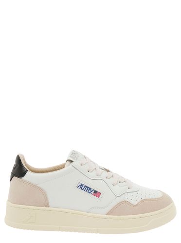 Medalist Low Top Sneakers With Beige Suede Details In Leather Man - Autry - Modalova