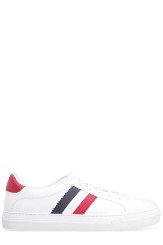 Stripe-detail Low-top Sneakers - Moncler - Modalova