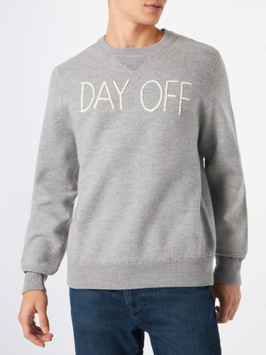 Man Crewneck Knitted Sweater With Day Off Embroidery - MC2 Saint Barth - Modalova
