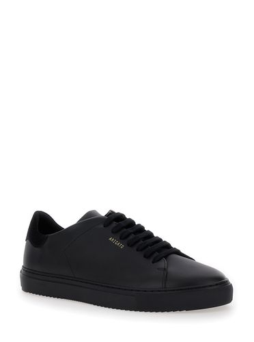 Clean 90 Black Low Top Sneakers With Laminated Logo In Leather Man - Axel Arigato - Modalova